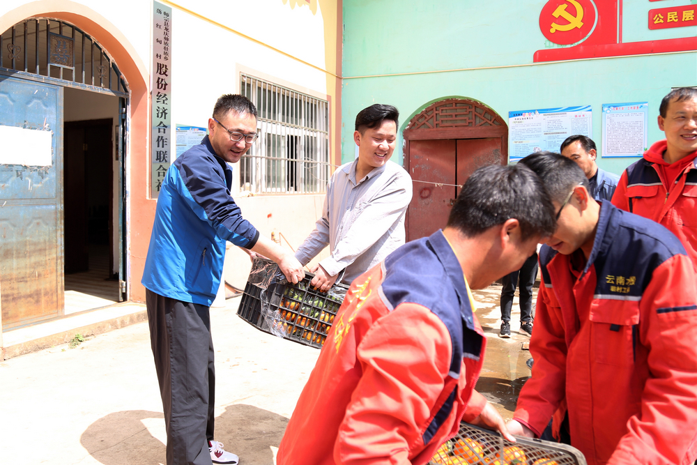 看望駐村隊 (1).jpg