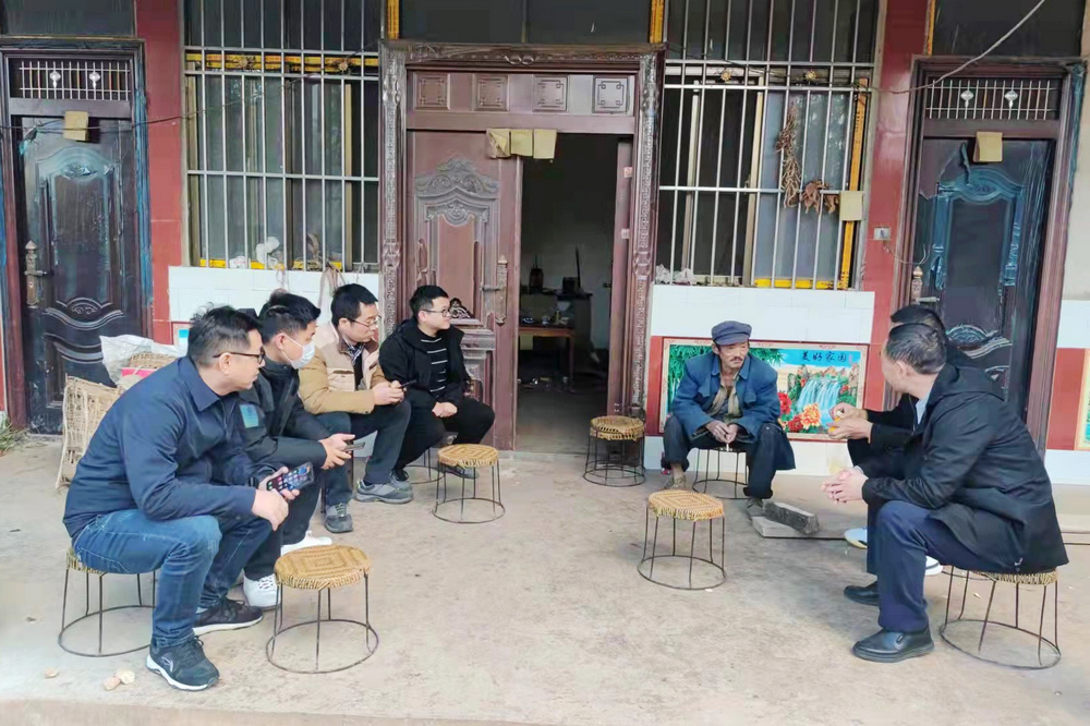 1647347169712907.jpg 赴保山隆陽區(qū)瓦馬鄉(xiāng)集鎮(zhèn)供水廠調(diào)研并與當?shù)卮迕窠涣?jpg